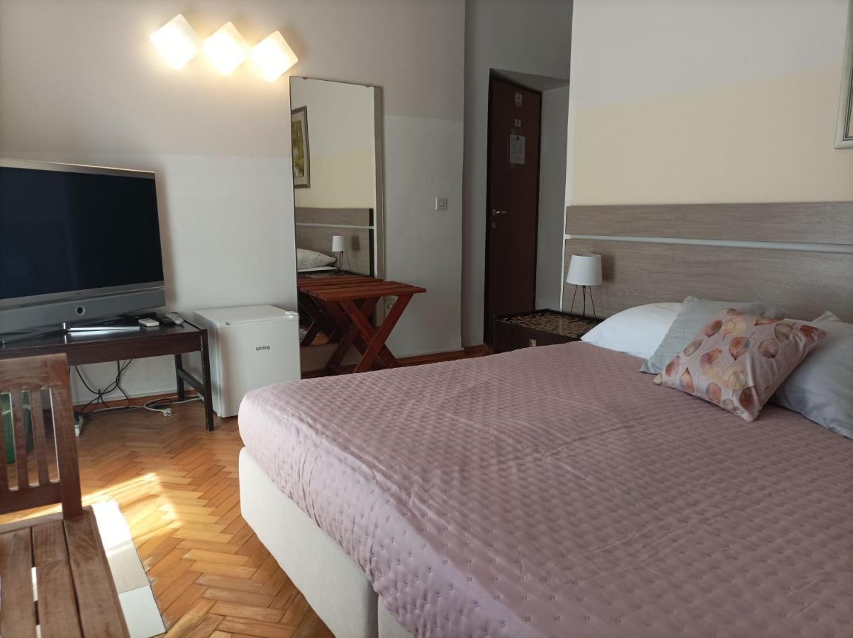 Villas Arbia - Rio By The Beach Banjol Esterno foto
