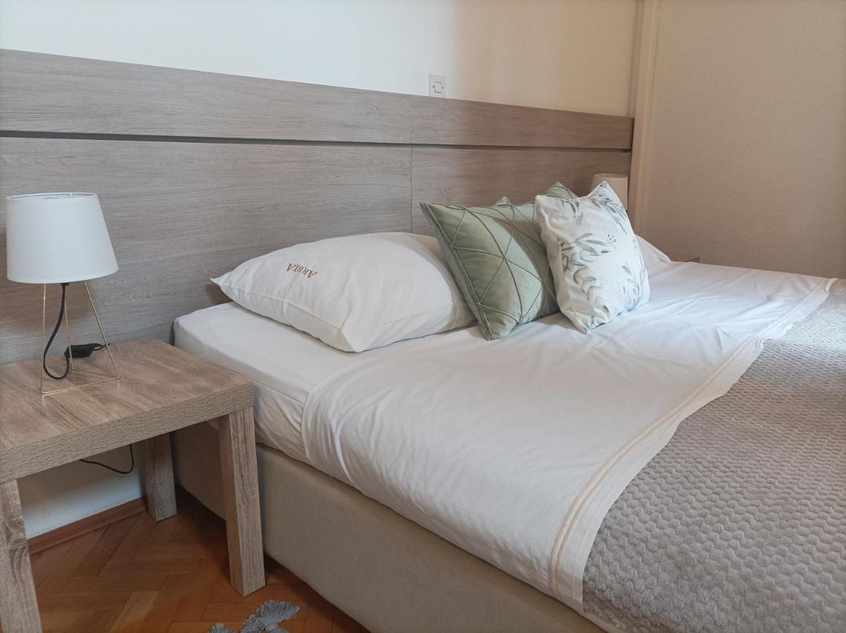 Villas Arbia - Rio By The Beach Banjol Esterno foto