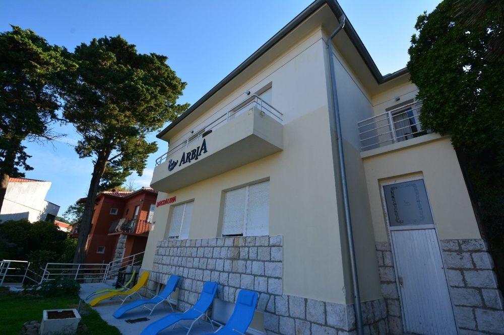 Villas Arbia - Rio By The Beach Banjol Esterno foto